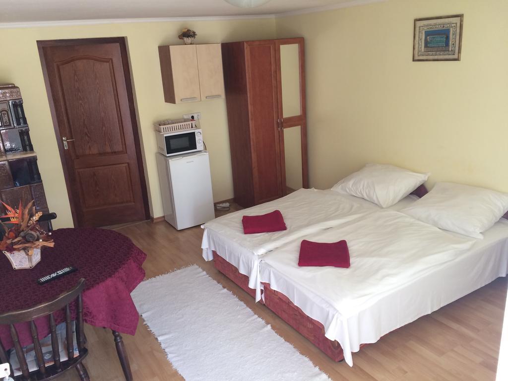 Hotel Szep Kert Vendeghaz Szekszárd Zewnętrze zdjęcie