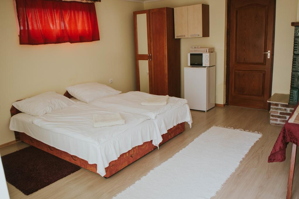 Hotel Szep Kert Vendeghaz Szekszárd Zewnętrze zdjęcie